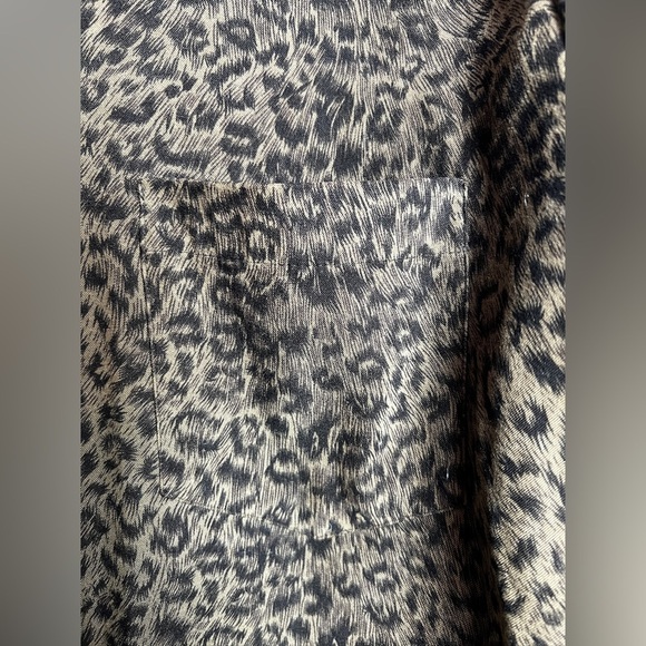 Vintage 90s Kathy Che leopard blouse button down tunic top - Picture 2 of 11